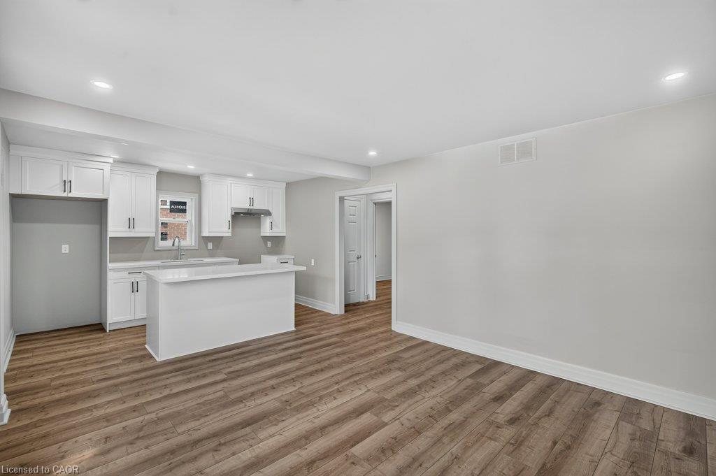 220 East 13th Street Property Photo 18