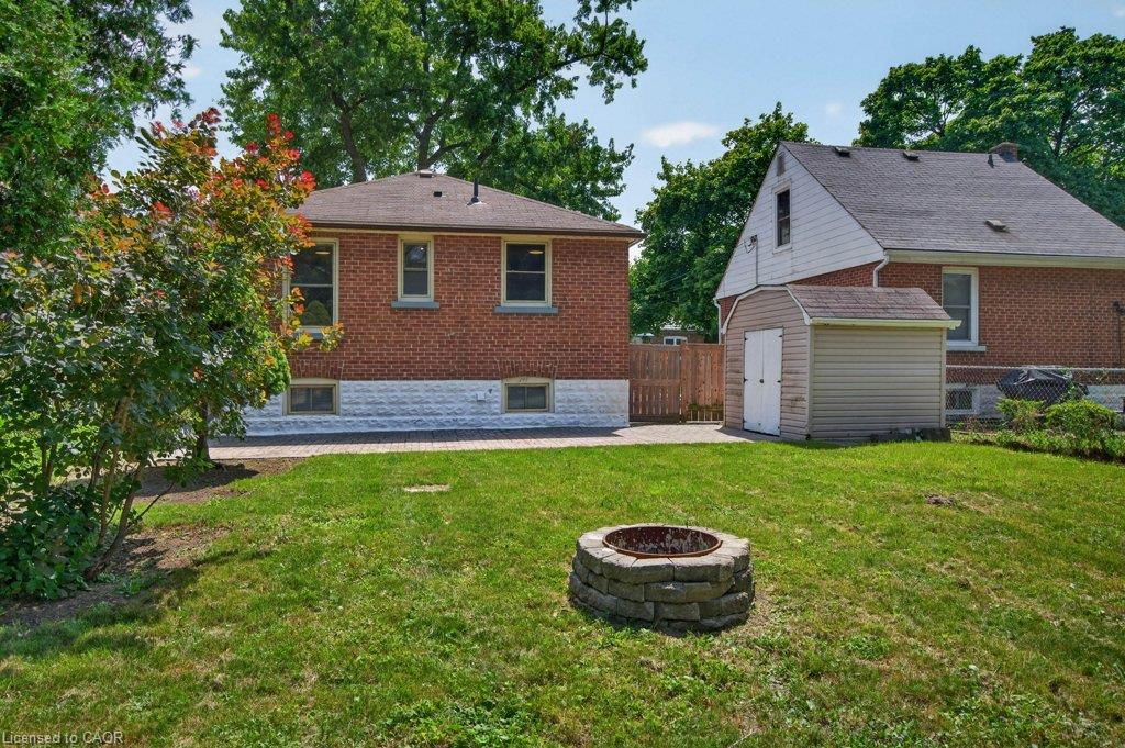 220 East 13th Street Property Photo 43