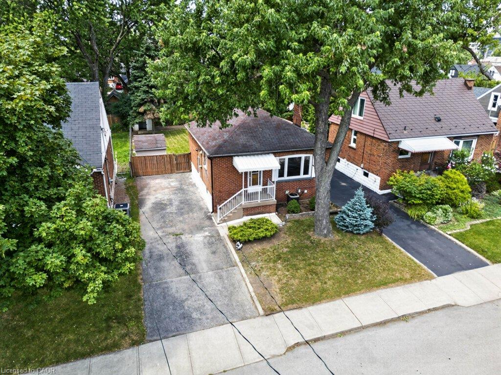 220 East 13th Street Property Photo 47