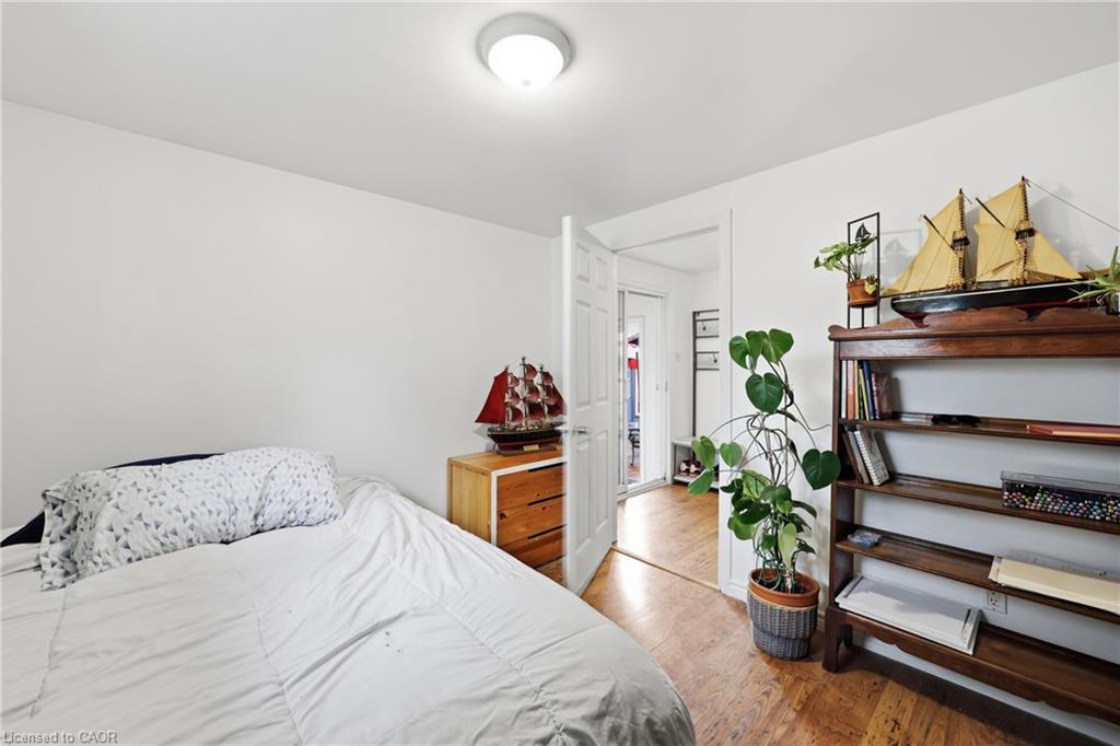 18 Foley Street Property Photo 38
