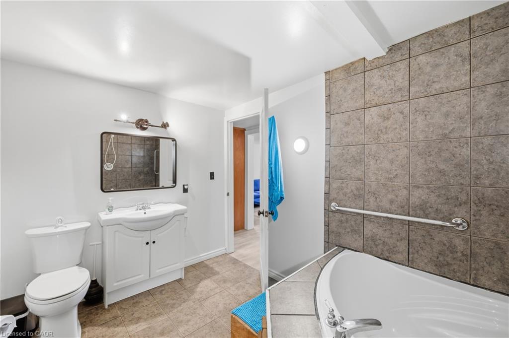 18 Foley Street Property Photo 41