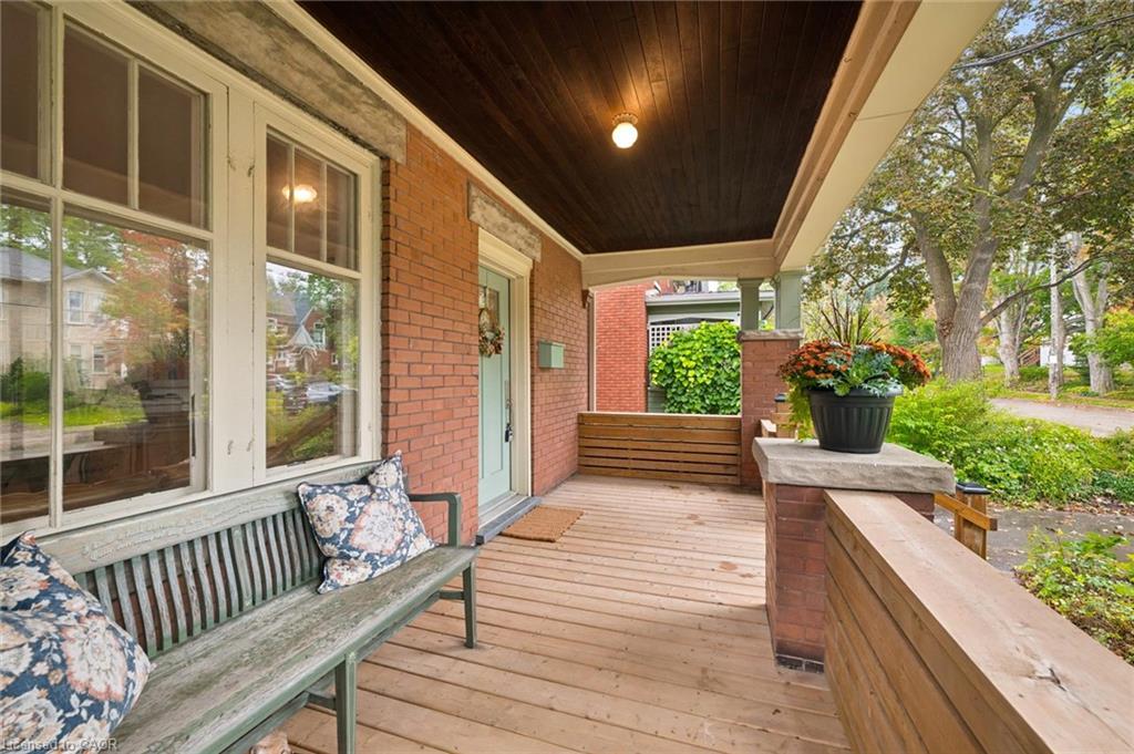 32 Mary Street Property Photo 4