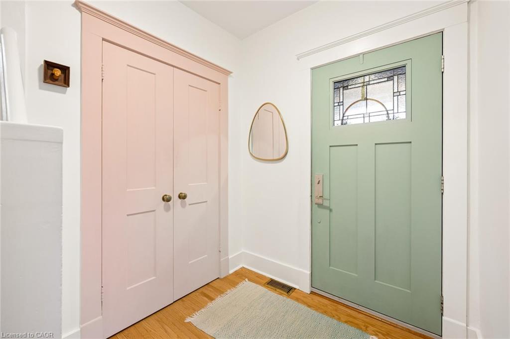 32 Mary Street Property Photo 6