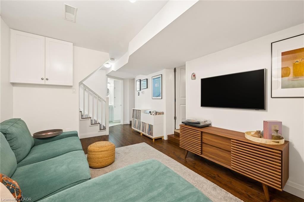32 Mary Street Property Photo 34