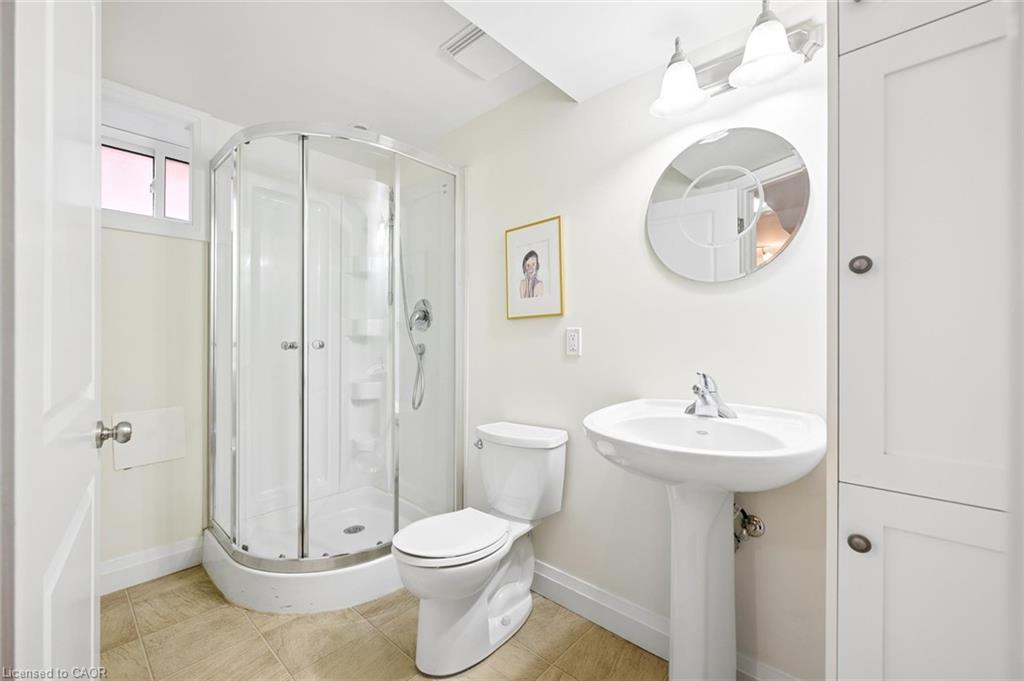 32 Mary Street Property Photo 35