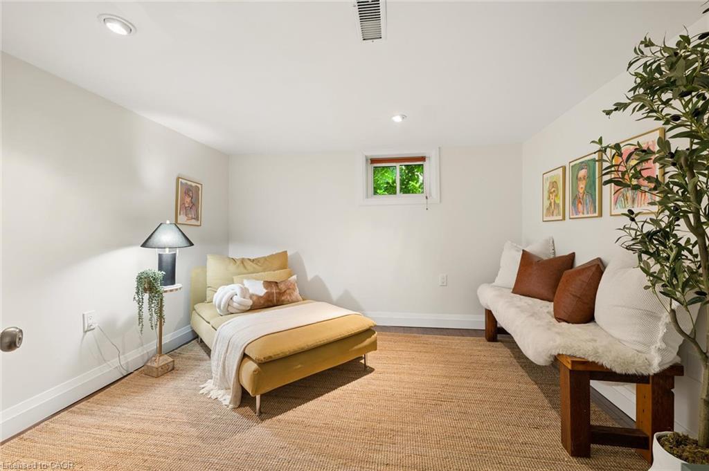 32 Mary Street Property Photo 36
