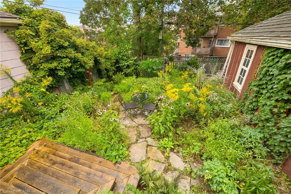 32 Mary Street Property Photo 37
