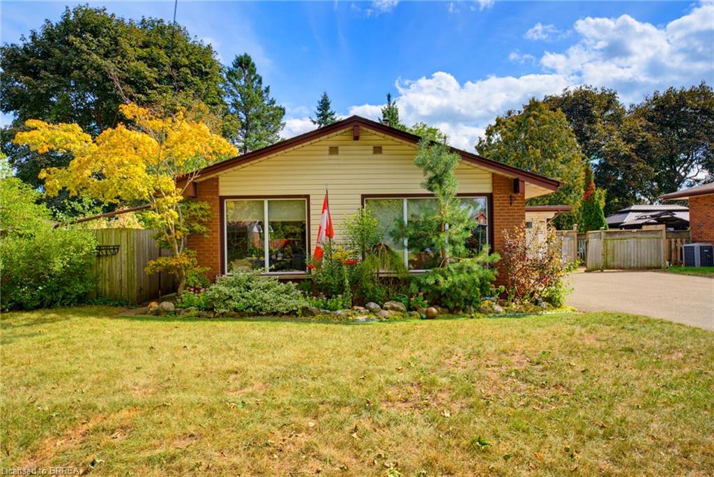 11 Redwood Road Property Photo 1
