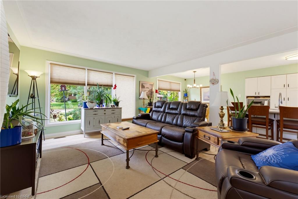11 Redwood Road Property Photo 3
