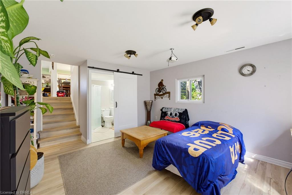 11 Redwood Road Property Photo 14