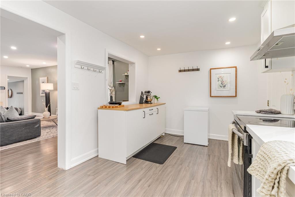 4 Robins Avenue Property Photo 5