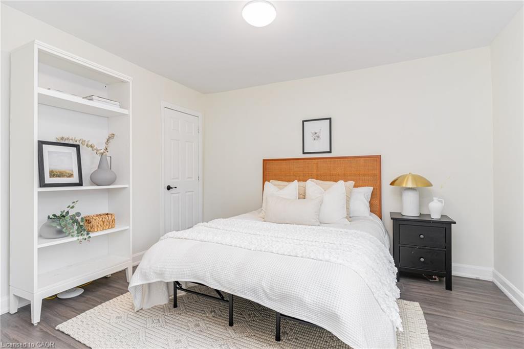 4 Robins Avenue Property Photo 10