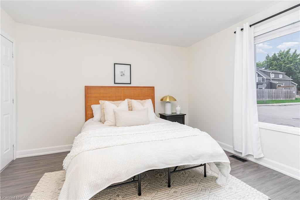 4 Robins Avenue Property Photo 12