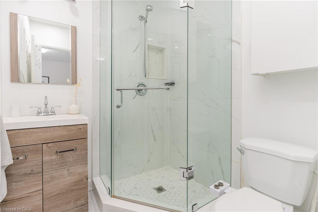 4 Robins Avenue Property Photo 13