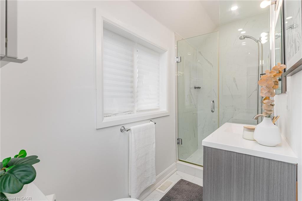 4 Robins Avenue Property Photo 14