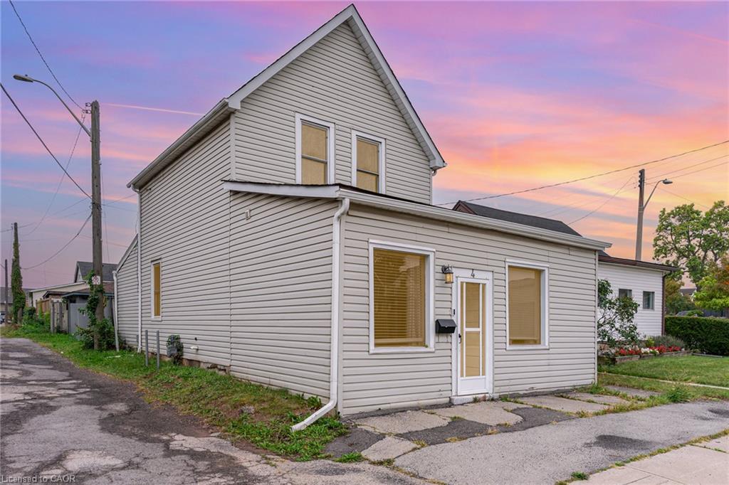 4 Robins Avenue Property Photo 27