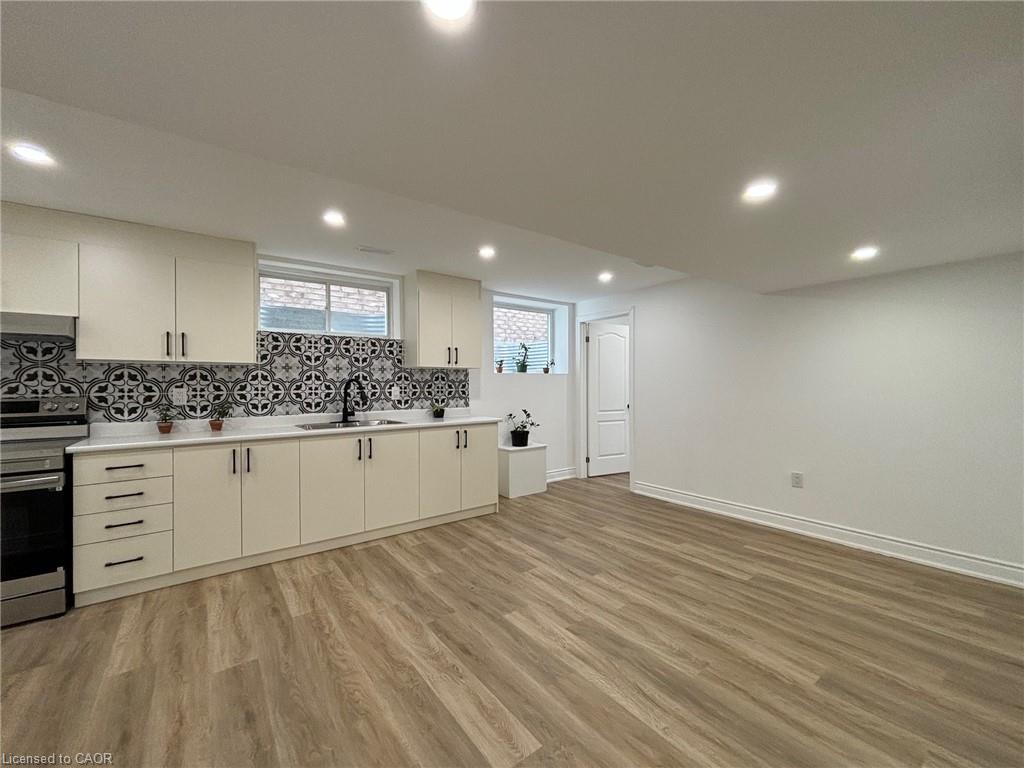 2-340 Watervale Crescent Property Photo 4