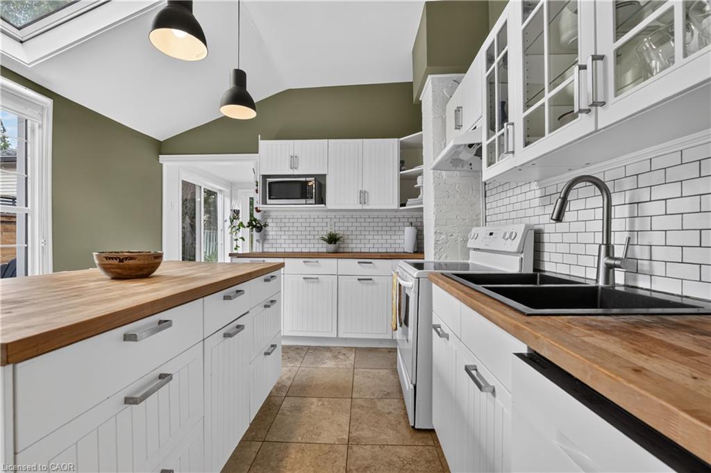 15 Charles Street Property Photo 25