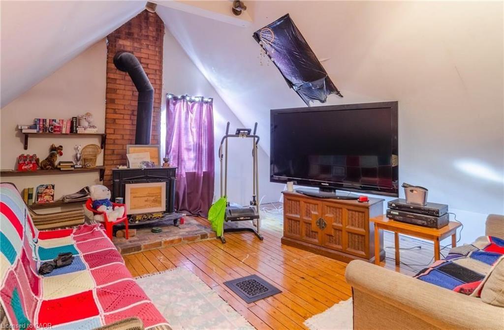85 Locke Street S Property Photo 17