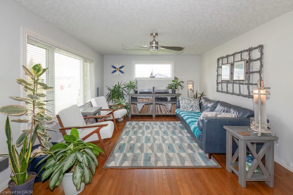 111 Elizabeth Street W Property Photo 2