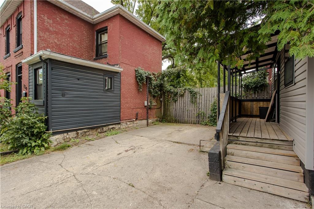 86 William Street Property Photo 4