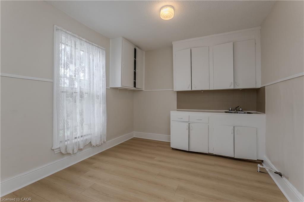 86 William Street Property Photo 26