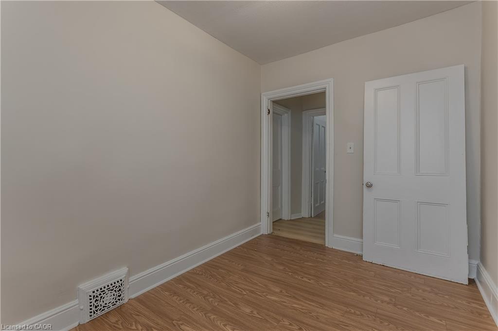 86 William Street Property Photo 35