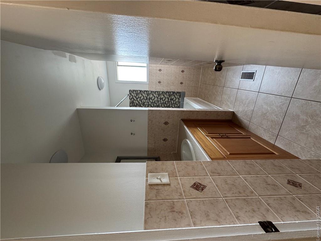 14-100 Quigley Road Property Photo 21