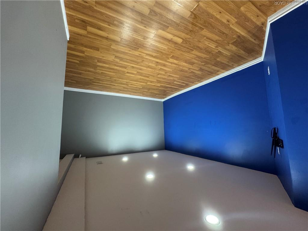 14-100 Quigley Road Property Photo 28