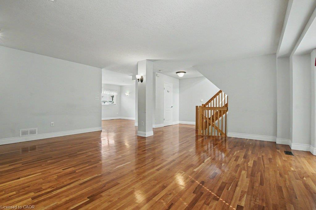23 Grosvenor Lane Property Photo 17