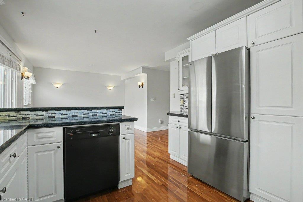 23 Grosvenor Lane Property Photo 22