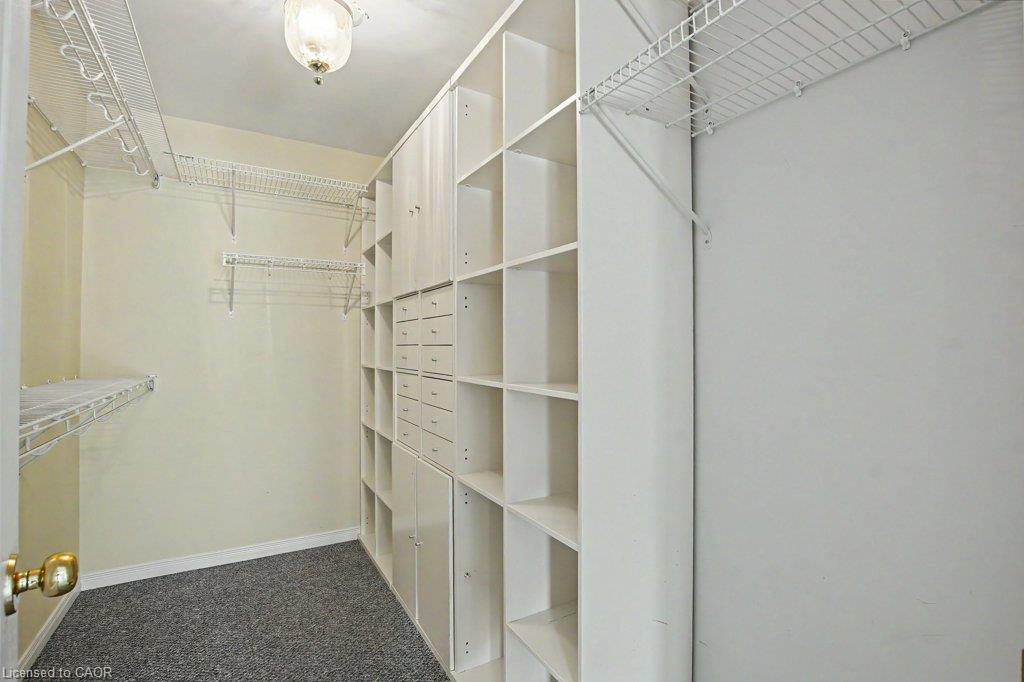 23 Grosvenor Lane Property Photo 34