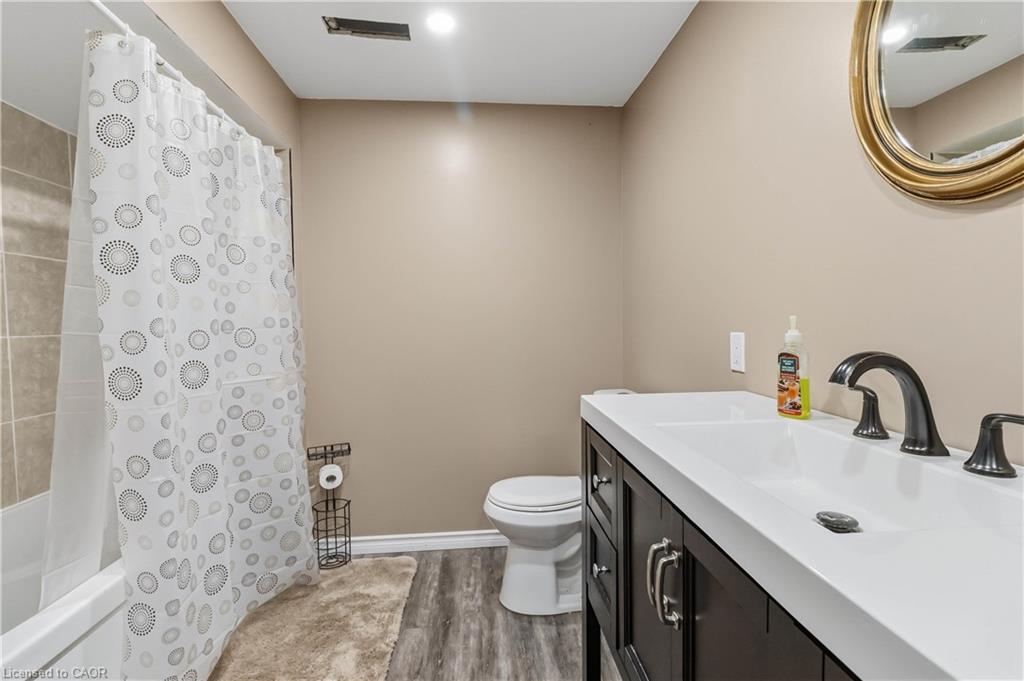 47 Abeles Avenue Property Photo 33