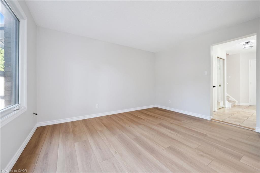 40-375 Kingscourt Drive Property Photo 11