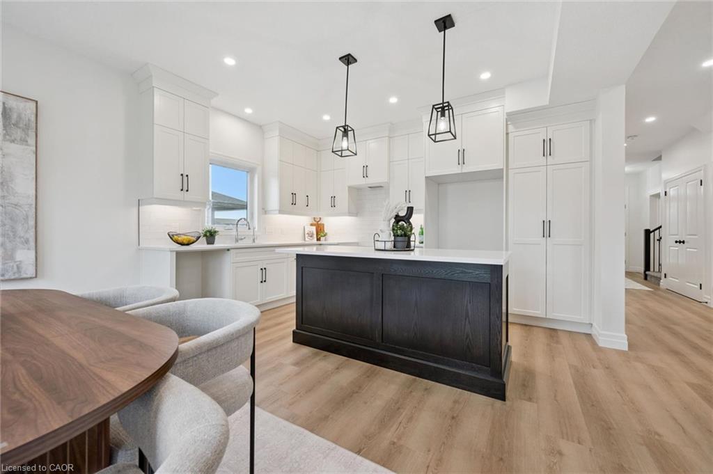 44 Weymouth Street Property Photo 10