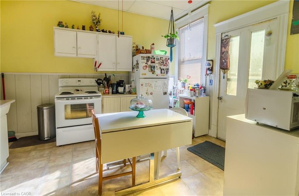 85 Locke Street S Property Photo 12