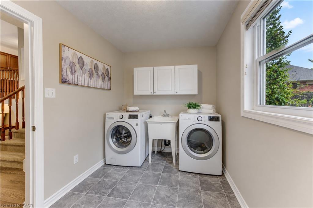 28 Roth Avenue Property Photo 9
