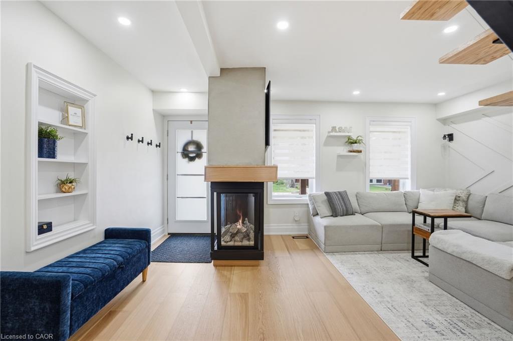 13 Picton Street W Property Photo 5