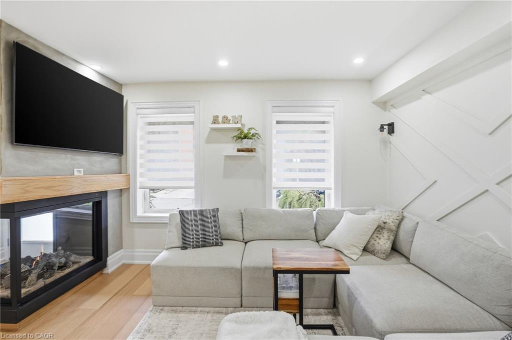 13 Picton Street W Property Photo 9