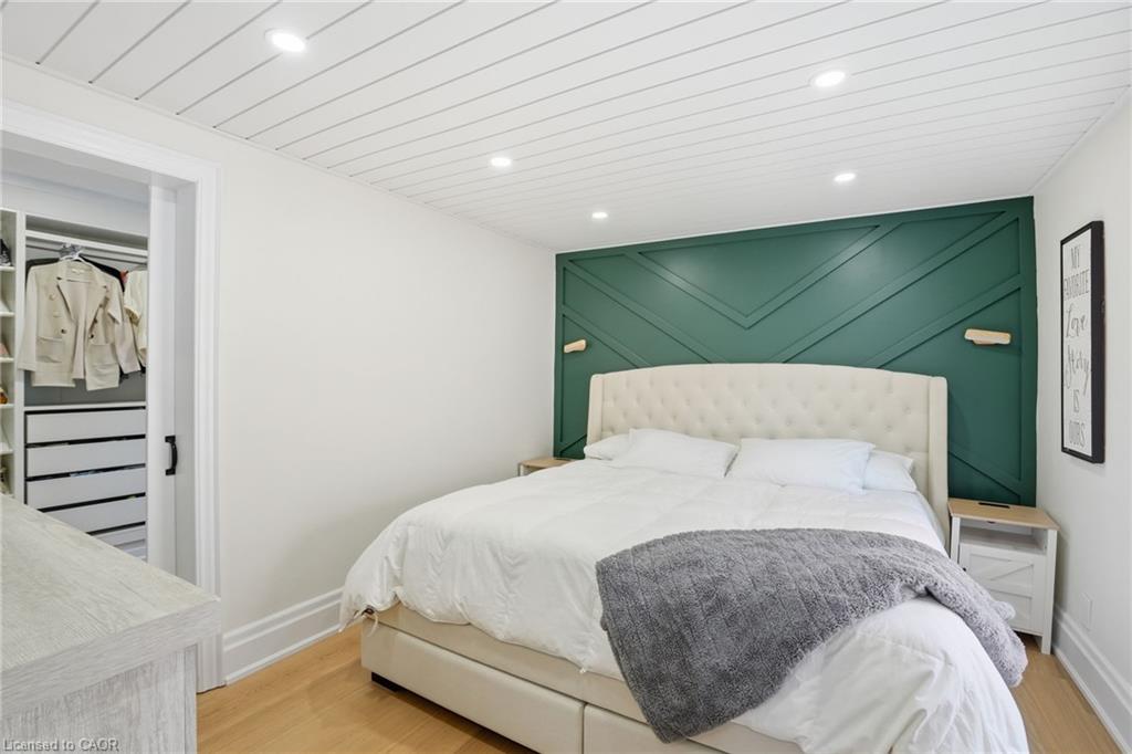 13 Picton Street W Property Photo 19