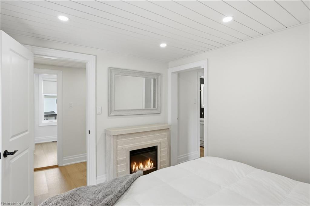 13 Picton Street W Property Photo 21