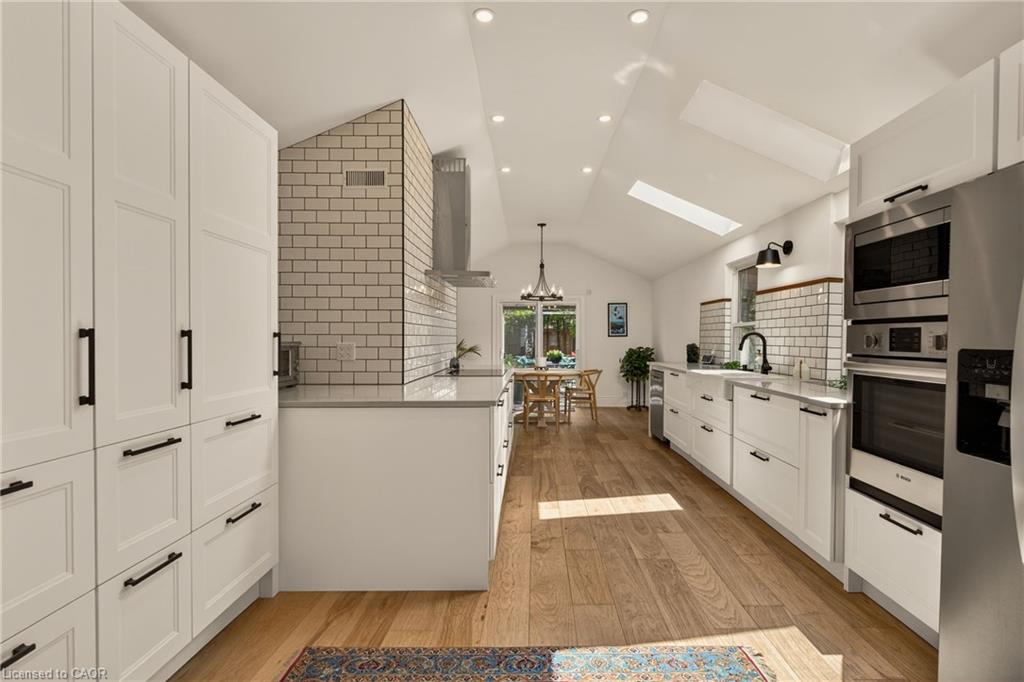 32 Magill Street Property Photo 10