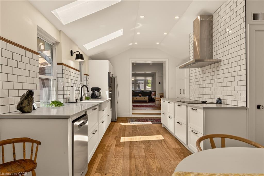 32 Magill Street Property Photo 14