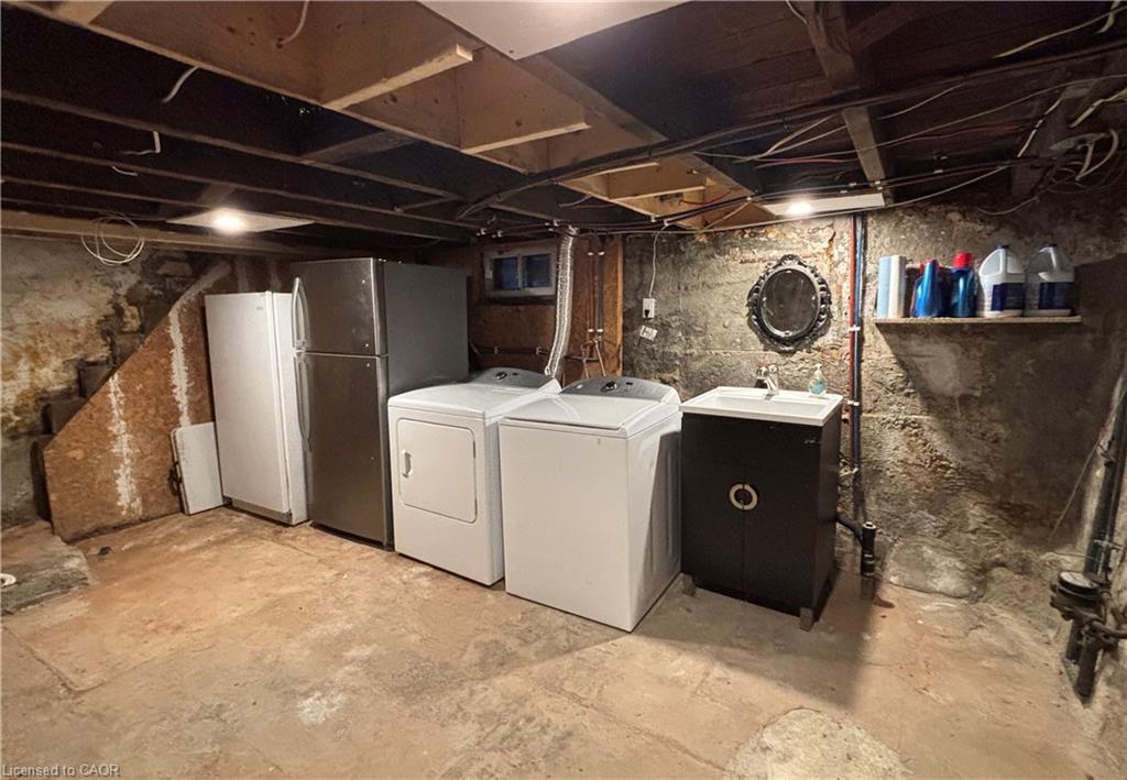 32 Magill Street Property Photo 35