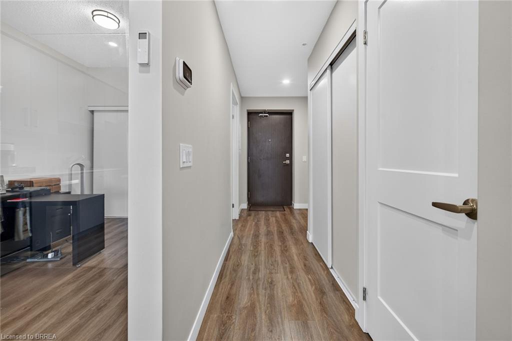 609-15 Queen Street Property Photo 11