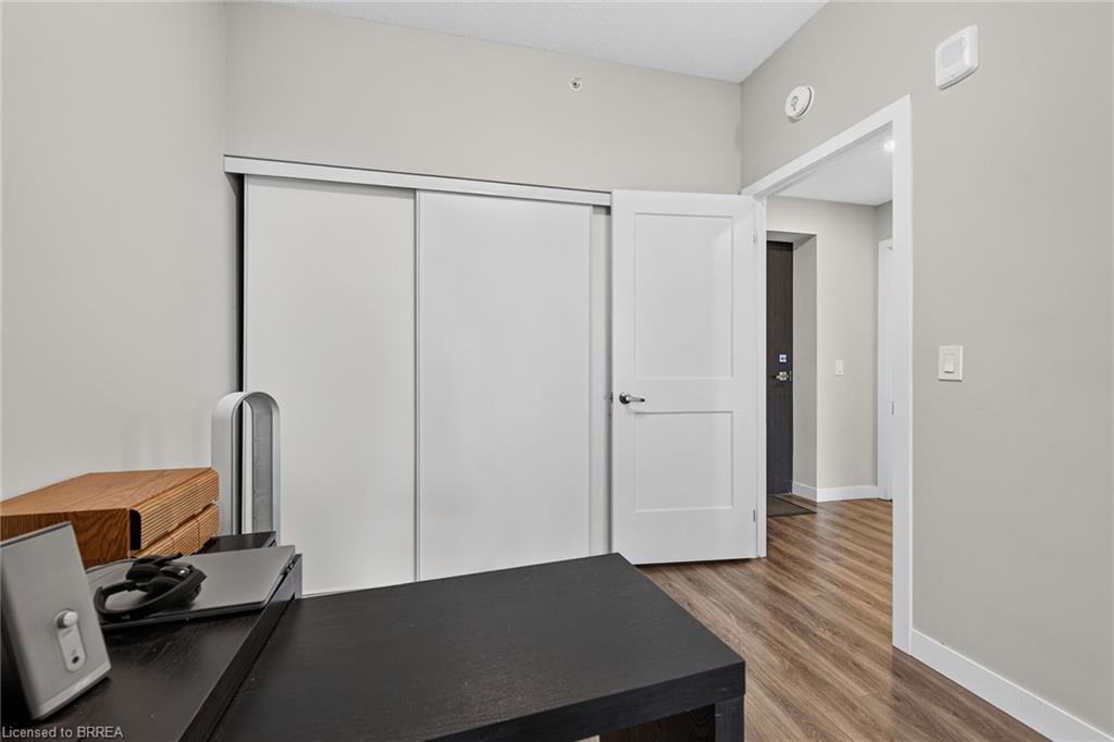 609-15 Queen Street Property Photo 34