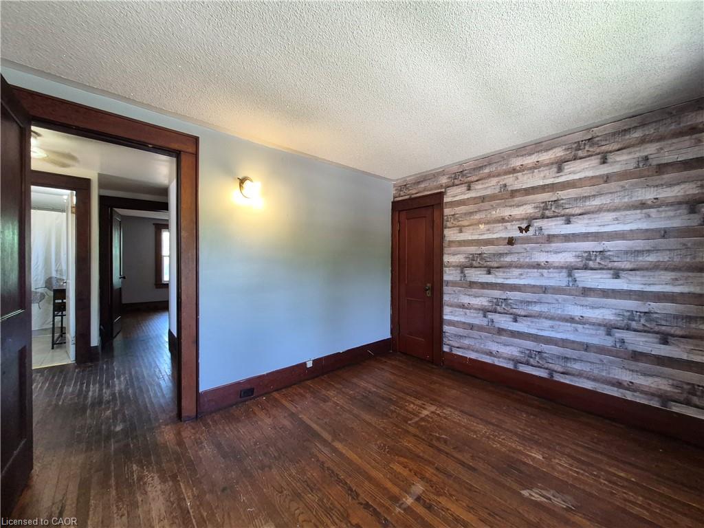 119 Norfolk Street S Property Photo 18