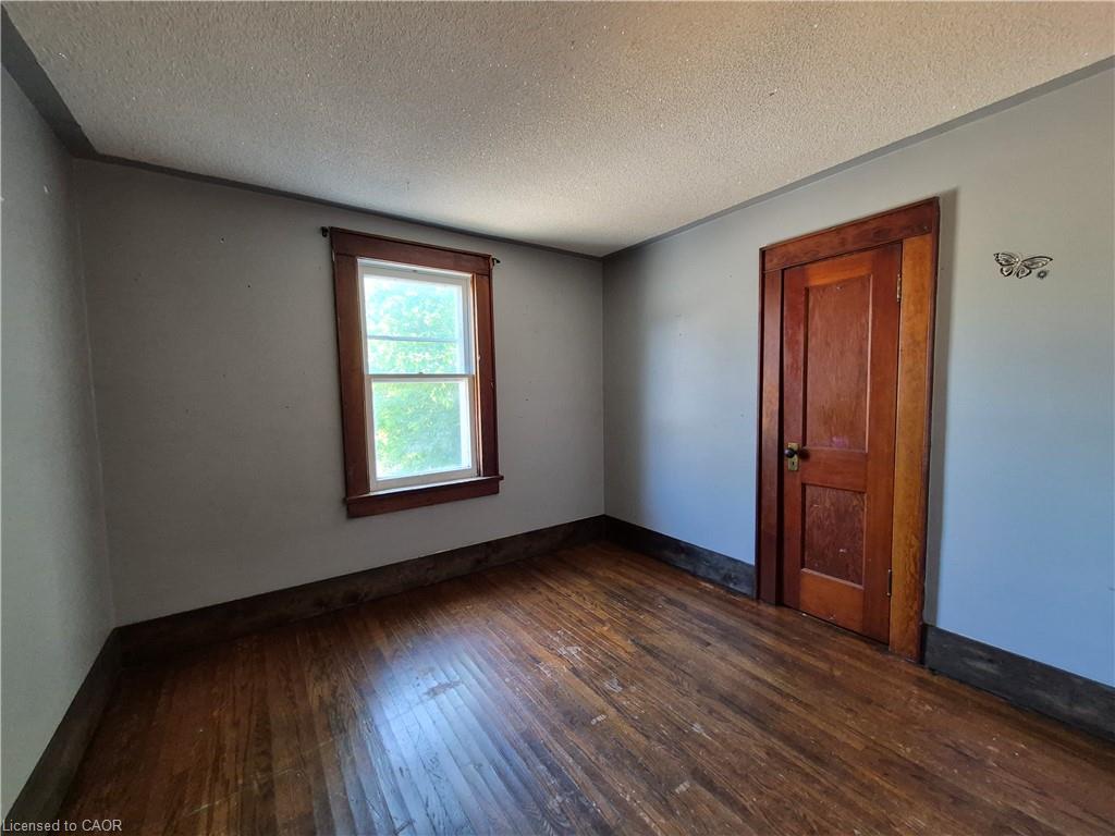 119 Norfolk Street S Property Photo 21