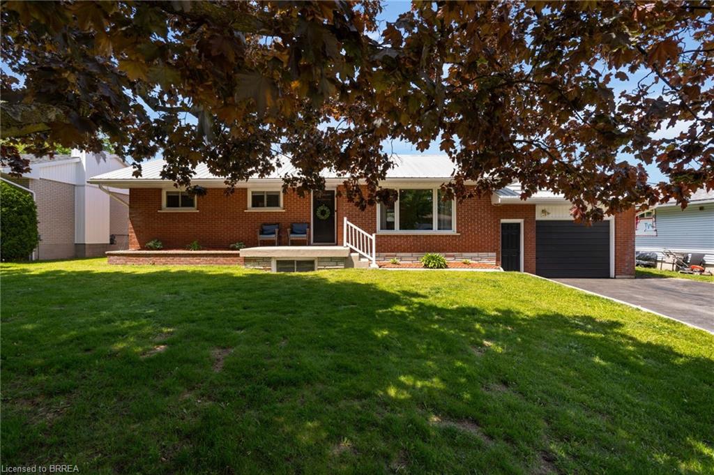212 Hamilton Drive Property Photo 2