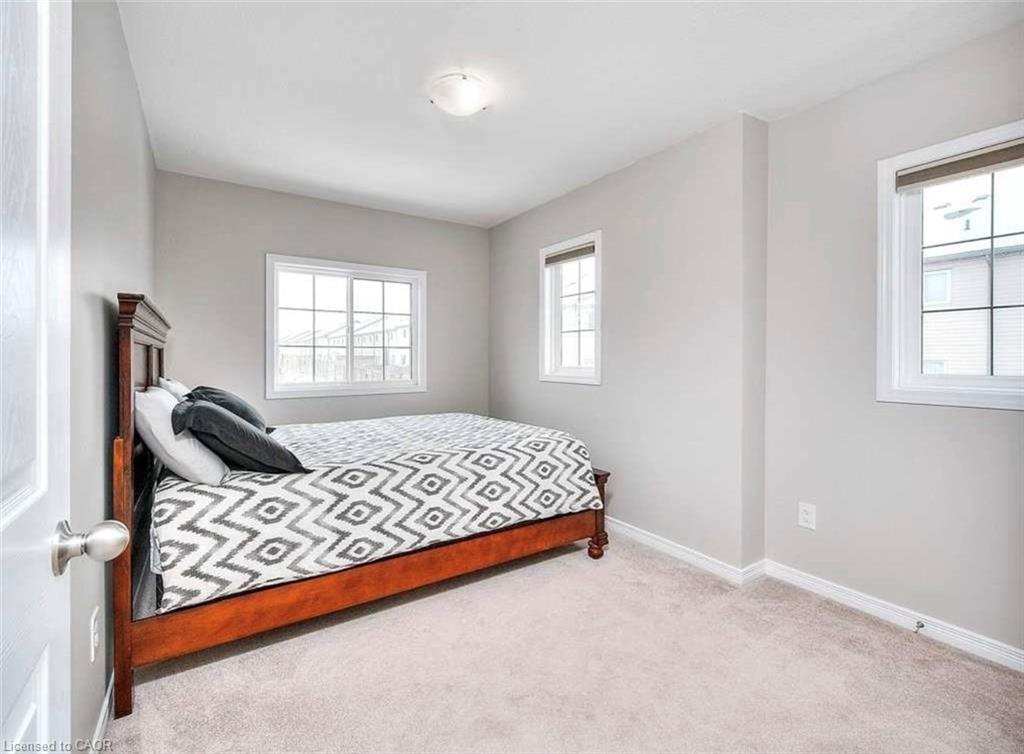 132 Maitland Street Property Photo 7